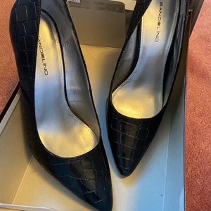 Womens dress shoes